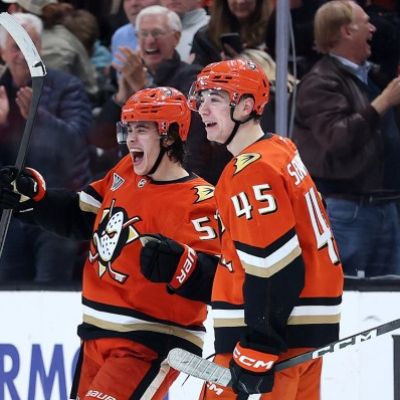 Troy Terry, Olen Zellweger provide late fireworks as Ducks edge Mammoth