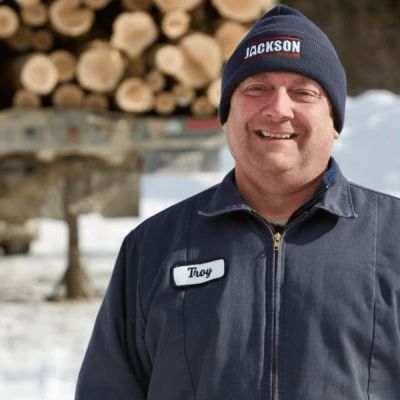 Populist Jackson Likely Democratic Choice As Maine’s Senate Nominee