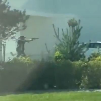 At least three dead following shooting at In-N-Out Burger