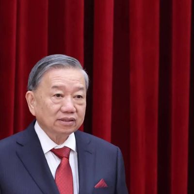 Party Central Committee’s 13th plenum discusses preparations for 14th National Party Congress, socio-economic issues