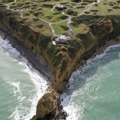 Donald Trump Files $15 Billion Defamation Lawsuit Against The New York Times – Beritaja