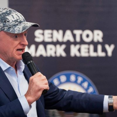 Sen. Kelly says Pete Hegseth ‘totally unqualified’ after being bashed over display of medals