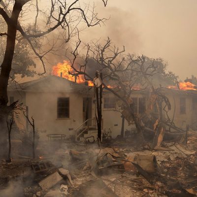 Uber, Lyft offering free rides to evacuees impacted by Los Angeles wildfires