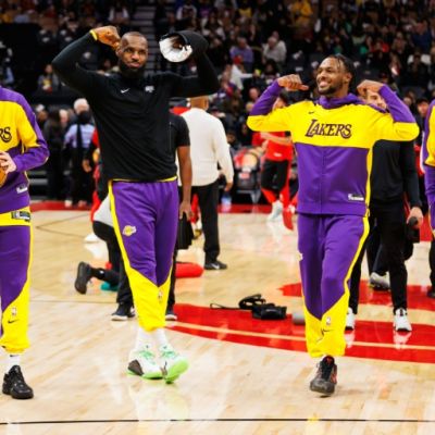 LeBron James Trade Rumors: Retirement or Dream Team-Up with Stephen Curry on Warriors?