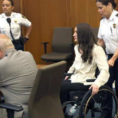 Juror who blocked Lindsay Clancy verdict disputes fellow jurors’ claims: report