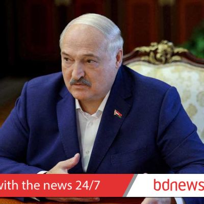 Lukashenko pardons 31 Ukrainians jailed in Belarus, state news agency reports