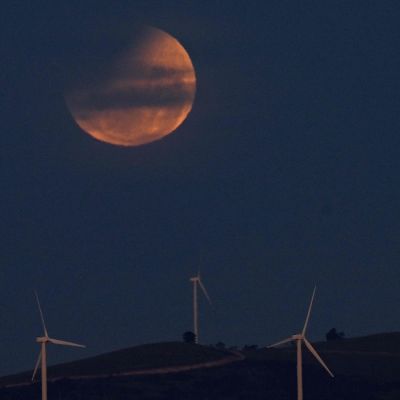 Lunar Eclipse today: Check grahan time and correct sutak timing on September 7 and September 8