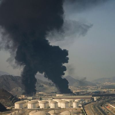 Iran threatens tourism sites and US sends more Marines to Middle East as Trump hints at wind-down