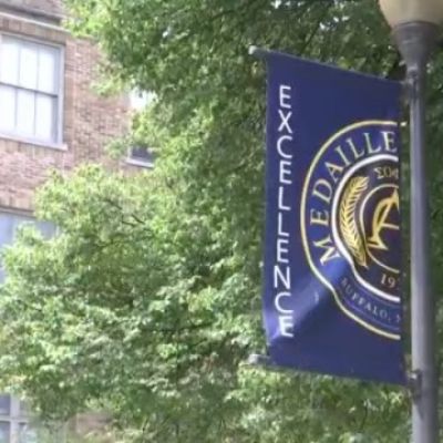 Buffalo Academy of Science students start first day on Medaille campus
