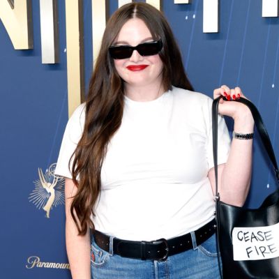 “Hacks” star Meg Stalter demands Gaza ceasefire with Emmys purse