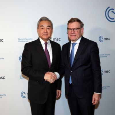 China and Europe should not fight trade wars: Wang Yi