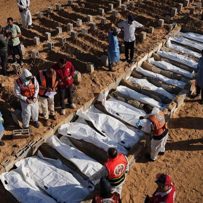 Israel kills four in Gaza as Palestinian fighters recover body of captive