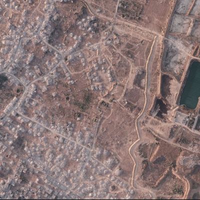 Israel builds miles-long earthen barrier inside Gaza, deepening territorial division
