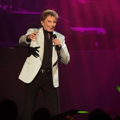 Barry Manilow finally getting his show on Broadway after 2 decades