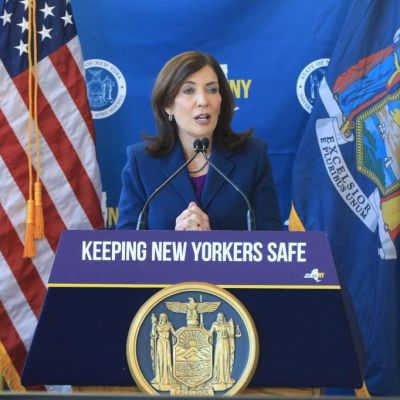 Jonathan Lesser: Hochul’s fracking foolishness locks $1 TRILLION of…
