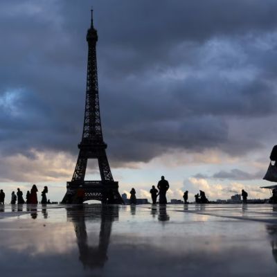 France hits record 102 million tourists as Americans flock to Paris