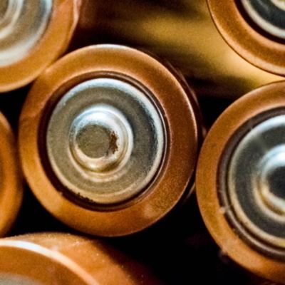Quantum Battery Designers Cannot Have Both High Power and Stable Output, Physics Proves