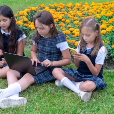 Children banned from using social media for the first time in the world