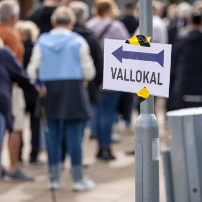 Sweden opposition holds one-seat advantage over ruling bloc, projection shows as vote counting continues