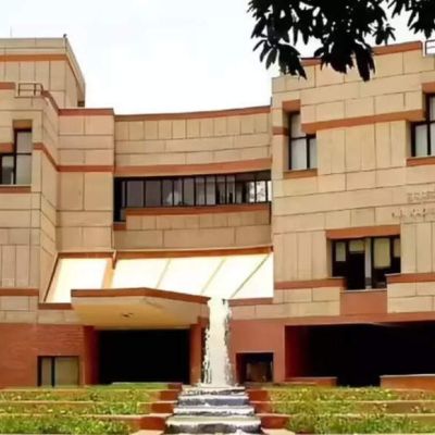 IIT-Kanpur sets new record 672 job offers on Day 1 of placements | Mumbai News – The Times of India
