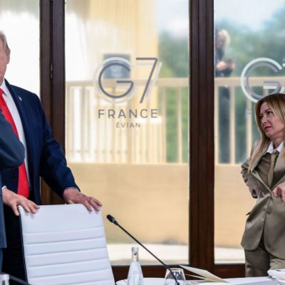 Trump repeats claim Meloni asked ‘over and over’ for a picture with him at G7: ‘She wants to be friends again’ – India TV News