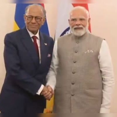 In Pics: PM Modi meets Mauritius PM in Varanasi – CNBC TV18