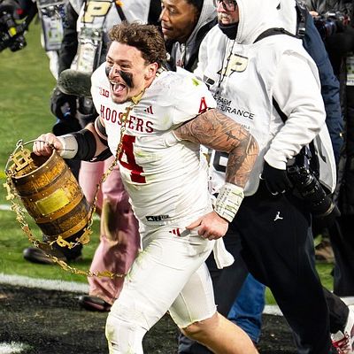 Georgia up to No. 3 behind Ohio State, Indiana in Top 25 shuffle | Jefferson City News-Tribune