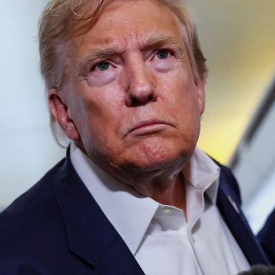 Trump caught pleading to world leader over issue threatening his presidency
