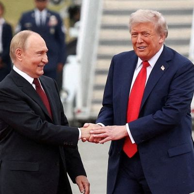 Putin’s bodyguards ‘collect his poop in pouches’: Reports re-emerge amid Alaska summit