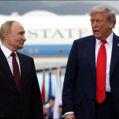 Putin’s Bodyguards Carried ‘Poop Suitcase’ For Summit With Trump In Alaska. Here’s Why