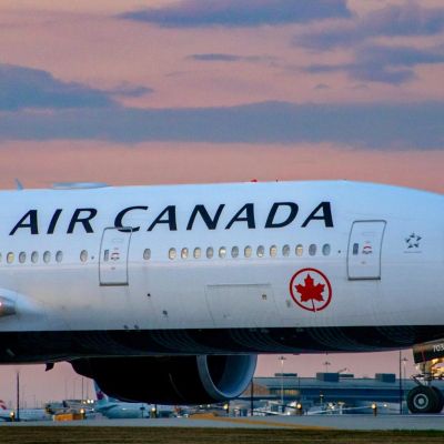 Air Canada Express Crash at LaGuardia: Controller Distracted by Prior Emergency – EconoTimes
