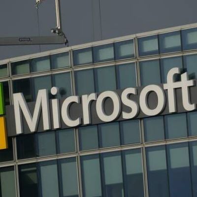 Hefty new US visa fee won’t apply to existing holders