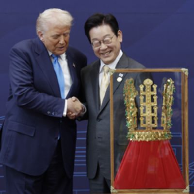 Diplomacy of gifts: Inside Lee Jae Myung’s symbolic summit strategy