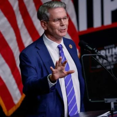 Washington Warns of New Measures Against Iran, Bessent: Unprecedented Economic Isolation