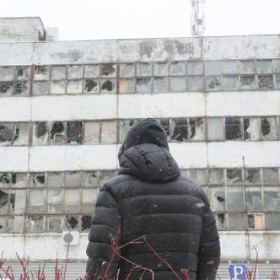 Russia-Ukraine war: 5 killed in fresh Russian strikes as Trump envoys Witkoff, Kushner visit Moscow for peace push