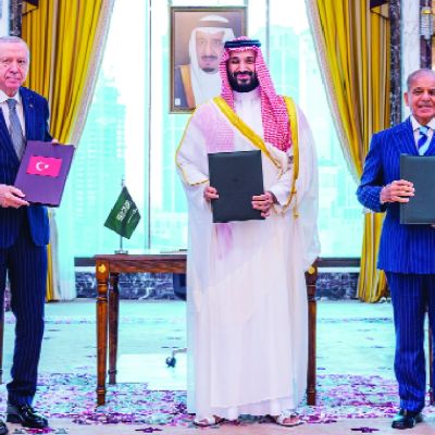 Saudi Arabia, Pakistan, Turkey Sign Trilateral Defence Pact in Mecca