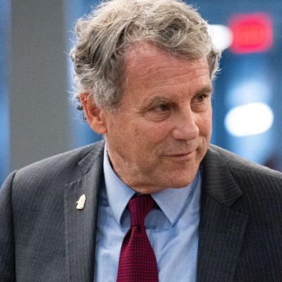 Ohio Democrat Sherrod Brown makes it official, challenging Trump ally in key Senate battle