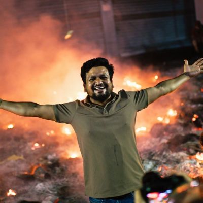 Trapped journalists rescued after mob sets fire to Bangladesh newspaper offices