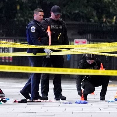 Gun suspect killed after opening fire at White House security checkpoint