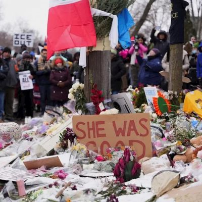 Tens of thousands protest in Minneapolis over fatal ICE shooting – SABC News