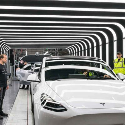 EV buyers will ditch Tesla for these automakers in 2025