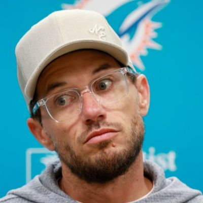 Dolphins’ McDaniel reacts to altered Saturday practice plan, Hill being voted No. 1 by players