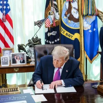 Trump Pauses Russia Sanctions for 60 Days as Iran War Forces White House Into Energy Dilemma