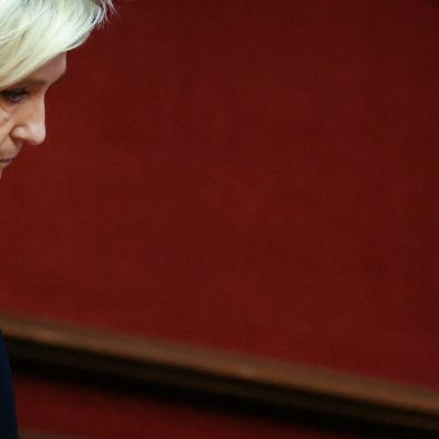 France’s Le Pen cleared to run for president but with ankle tag