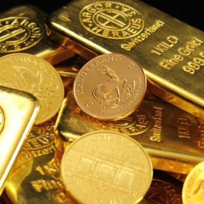 Gold trades above $5,200 as tariff uncertainty and geopolitical tensions lift safe-haven demand - Business Upturn