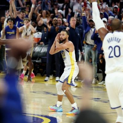 Curry drops 42 as Warriors trounce Nuggets in overtime