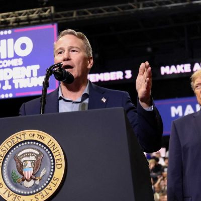 Trump buried in mockery for ogling male senator’s rear end: ‘Nothing unusual about this’
