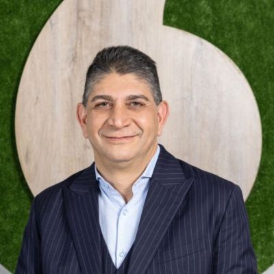 Vodacom Moves to Majority Control of Safaricom in Landmark $2.1 Billion Deal – TechAfrica News