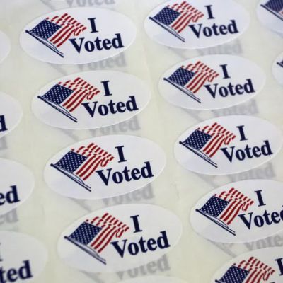 Iowa voters were improperly removed from rolls, says top election official