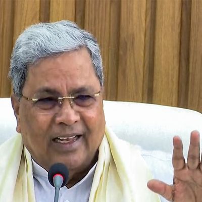 Siddaramaiah hits back at Kumaraswamy, questions his contributions